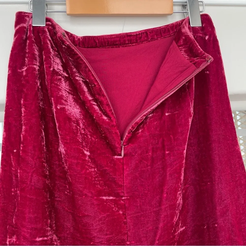 SOLD Anthropologie Velvet Mini Skirt Size 4 Small Medium Red Holiday Festive - Picture 5 of 8